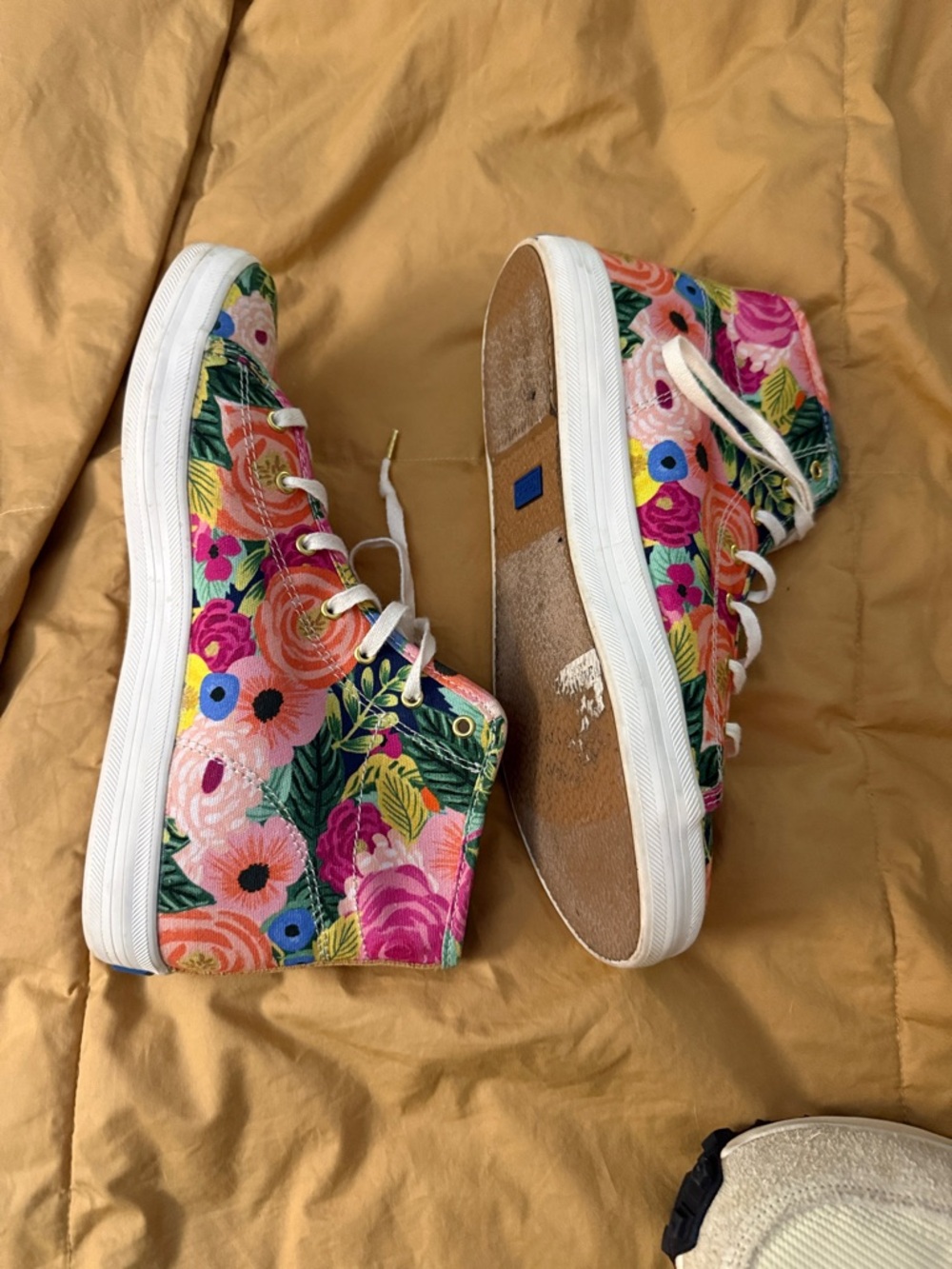 Keds Floral High-Top Canvas Sneakers - Pink & Green - - Picture 4 of 8